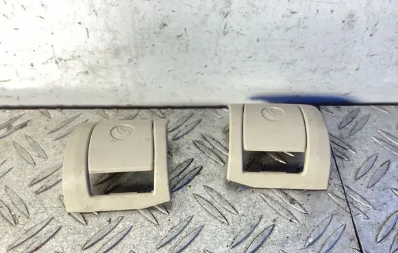 BMW 5 F10 F11 ISOFIX cover 52209162817