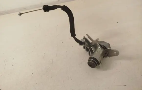 Audi A8 S8 D4 4H Tailgate exterior lock 8F0827573