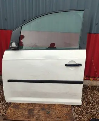 Volkswagen Caddy Front door