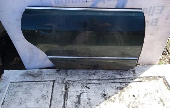 Audi A8 S8 D2 4D Rear door
