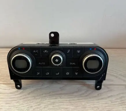 Nissan Qashqai Climate control unit 27500BR45B C0524