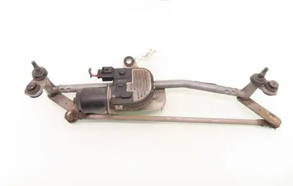 Volkswagen PASSAT B6 Front wiper linkage 3C1955023B