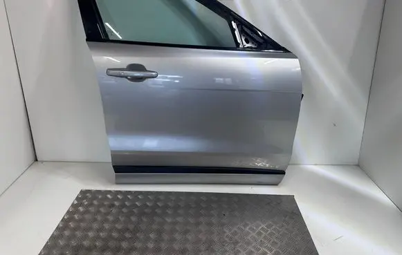 Jaguar F-Pace Front door 