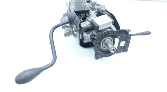Steering wheel axle set