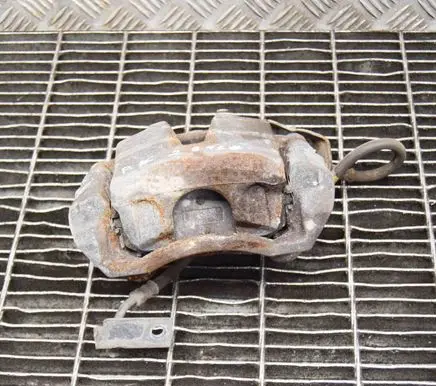 Hyundai Tucson TL Front brake caliper