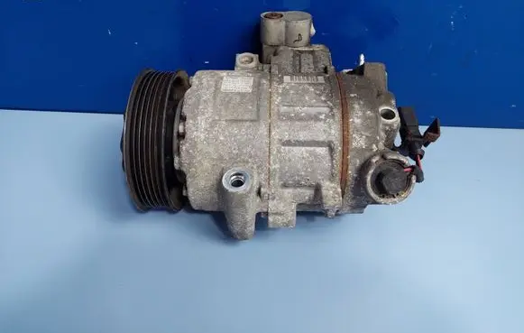 Skoda Fabia Mk1 (6Y) Air conditioning (A/C) compressor (pump) 6Q0820803D
