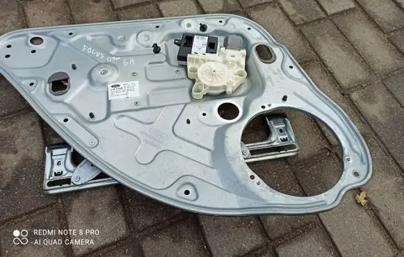 Ford Focus Rear door window regulator with motor 7M51A24995DB 4M51A264A27EN