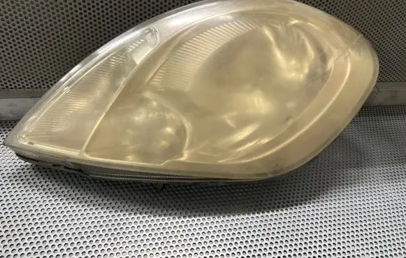 Renault Trafic II (X83) Headlight/headlamp 8200701356 93859830