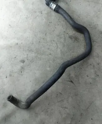 Volvo XC90 Engine coolant pipe/hose 8649877001