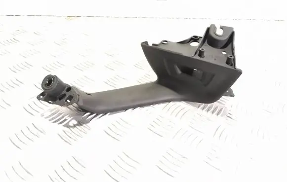 Volkswagen PASSAT B8 Rear door handle trim 3G0867180C