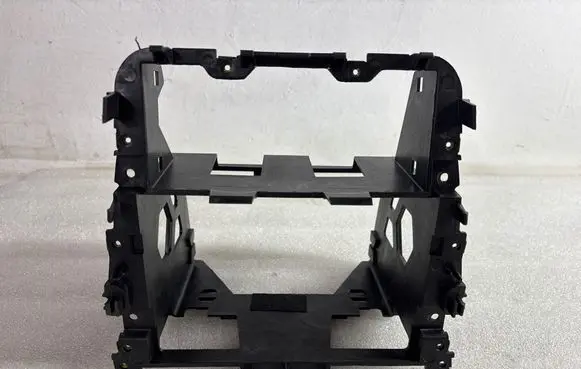 Radio/GPS head unit trim