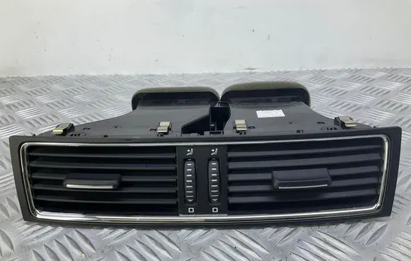 Skoda Superb B6 (3T) Dash center air vent grill 3T0820951A
