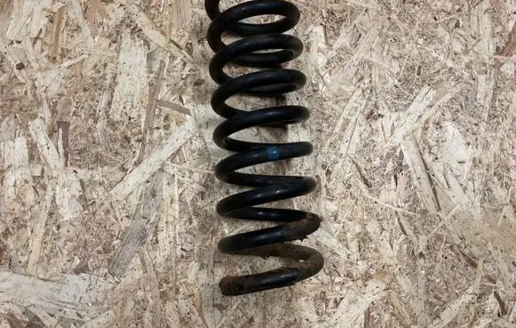 Mercedes-Benz C W203 Rear coil spring