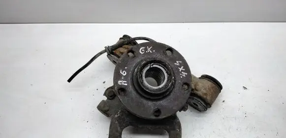 Audi A6 S6 C5 4B Rear wheel hub