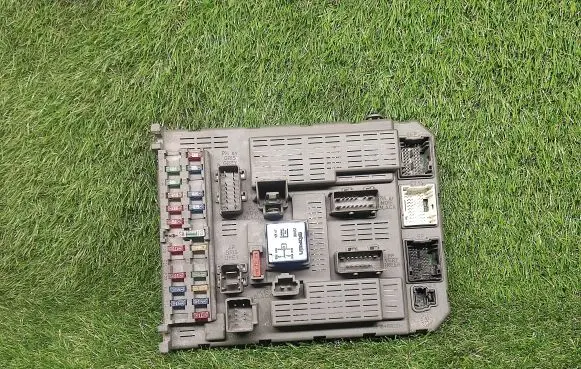 Peugeot 807 Comfort/convenience module 96494773