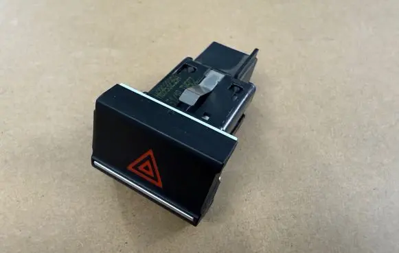 Volkswagen Amarok Hazard light switch 2H6953235A