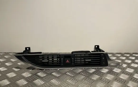 Audi A7 S7 4G Dash center air vent grill 4G2820951