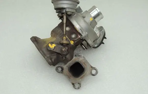 Ford Focus Turbo CM5G6K682HE