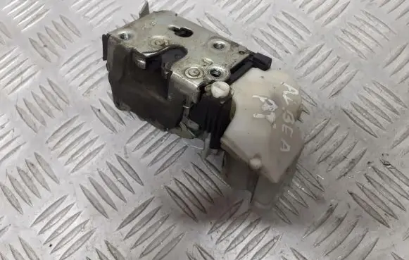 Fiat Albea Rear door lock