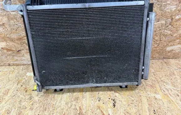 Ford Fiesta Radiator set H1BG-8C607-DE H1BH-19710-AB