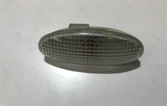 Mazda 626 Front fender indicator light 236752