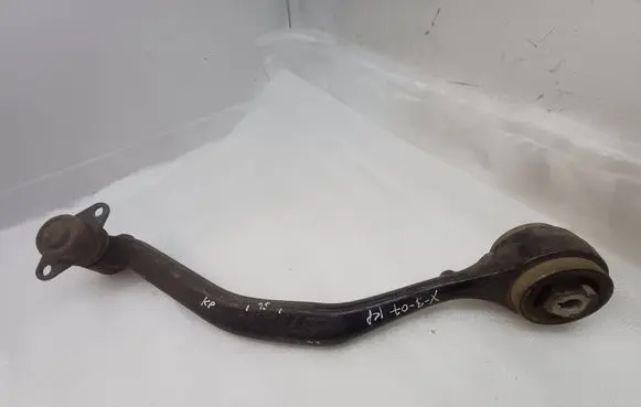 Front lower control arm/wishbone