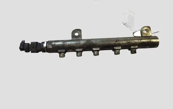 Opel Zafira B Fuel main line pipe 0445214095 55209572