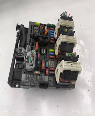Citroen C5 Fuse box set 9675877980