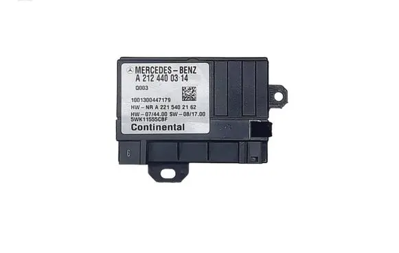 Mercedes-Benz C W204 Fuel injection pump control unit/module A2124400314 A2215402162 5WK11555CBF