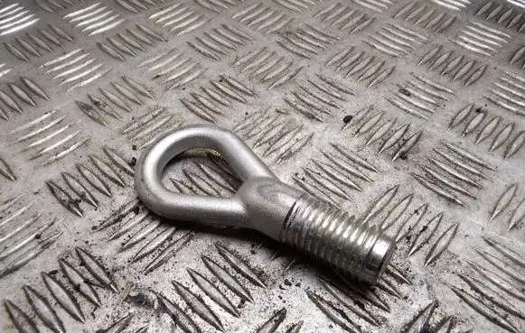 Nissan Qashqai Towing hook eye 