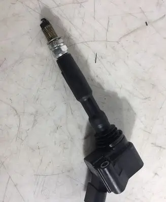 Skoda Citigo High voltage ignition coil 77300012 04E905110M