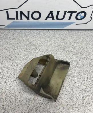 BMW 5 E39 Radiator mount bracket 17112247894
