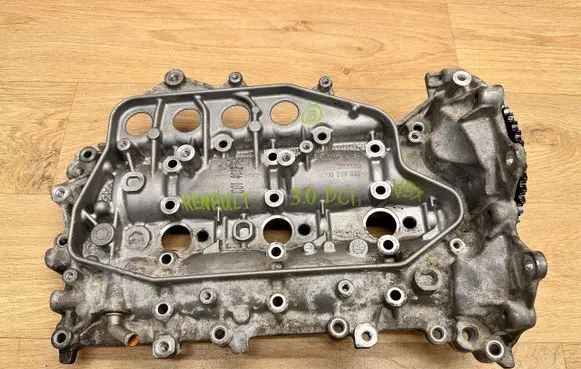 Renault Laguna III Rocker cam cover 8200816543
