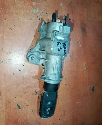 Seat Ibiza IV (6J,6P) Ignition lock