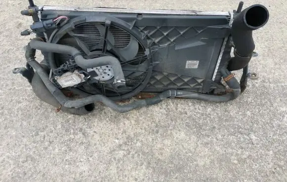 Ford Focus Radiator set 0130307142 3M5H-8C607 1137328558