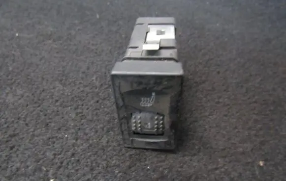 Volkswagen PASSAT B5 Seat heating switch 3b0963563g