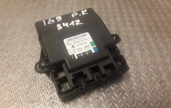 Mercedes-Benz A W169 Door control unit/module 1698207326 A1698207326