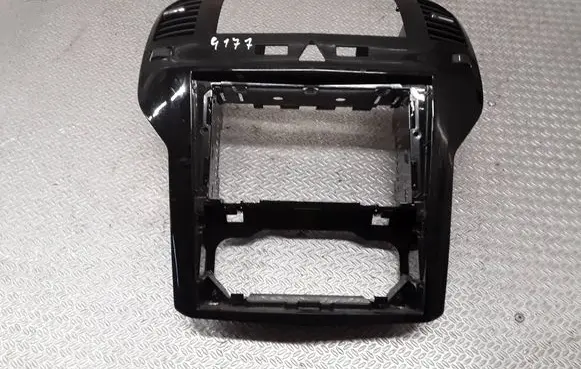 Opel Zafira B Radio/GPS head unit trim 13162556 13162544 13162545