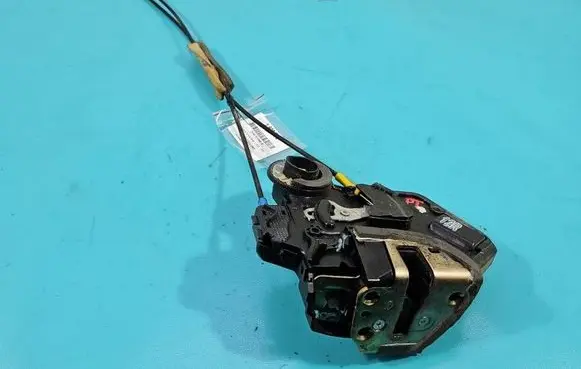 Toyota Corolla Verso E121 Rear door lock IMPRK1592706