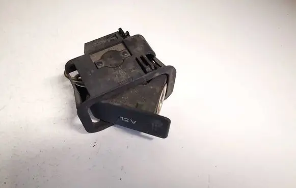 Audi A4 S4 B6 8E 8H Cigarette lighter 8e0925071a