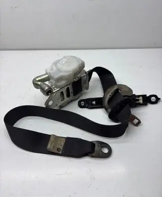 Lexus IS 220D-250-350 Front seatbelt 7M8750P 055624
