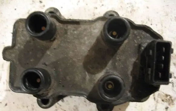 Peugeot 605 High voltage ignition coil