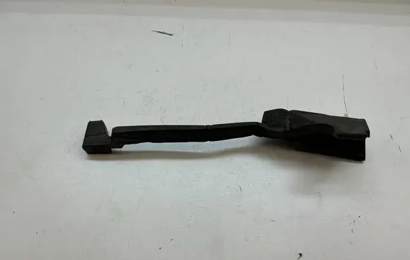 Volvo S60 Fender foam support/seal 32244405