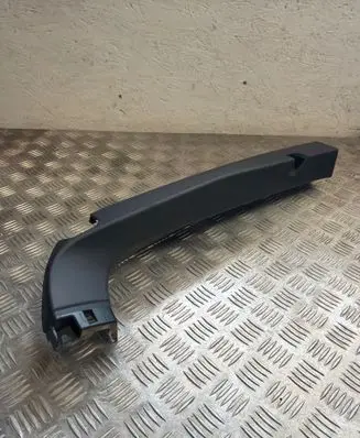BMW i4 Centre console side trim rear 7487587 CZECH1A 24225110
