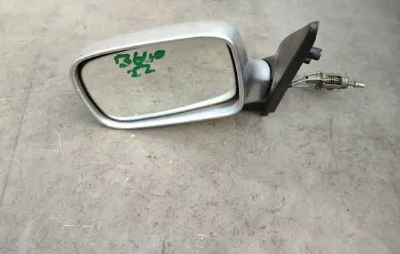 Skoda Felicia I Manual wing mirror E1010388 E1010389 E1020389