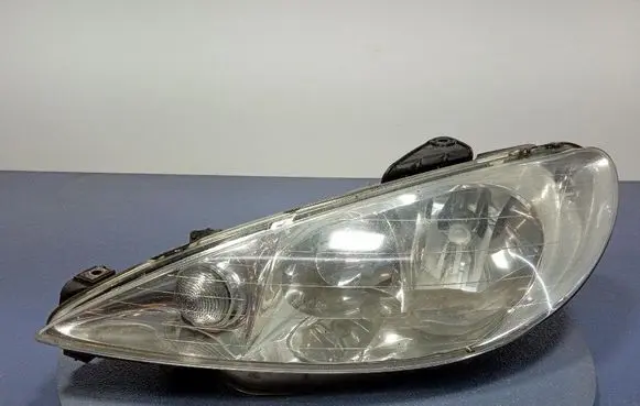 Peugeot 206 CC Headlight/headlamp 9628666880