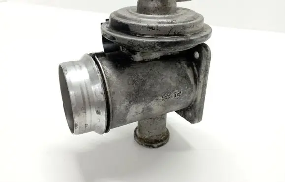 BMW X5 E53 EGR valve 72826402