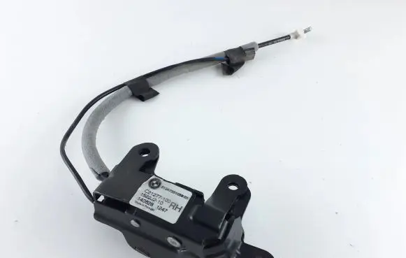 BMW X5 F15 Tailgate lock latch 7351058