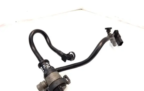 BMW 3 F30 F35 F31 Valve vacuum 7636144