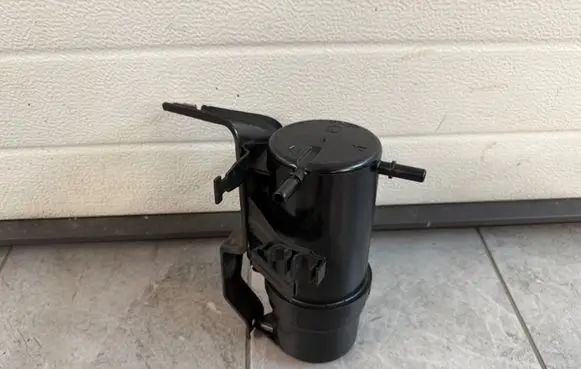 Volkswagen Amarok Fuel filter housing 2H6127401